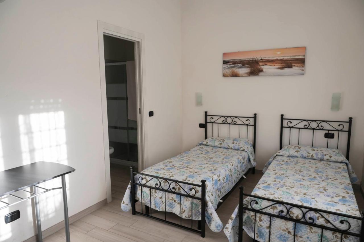 Il Giardino Dell'Eden Bed & Breakfast Acilia Exterior foto