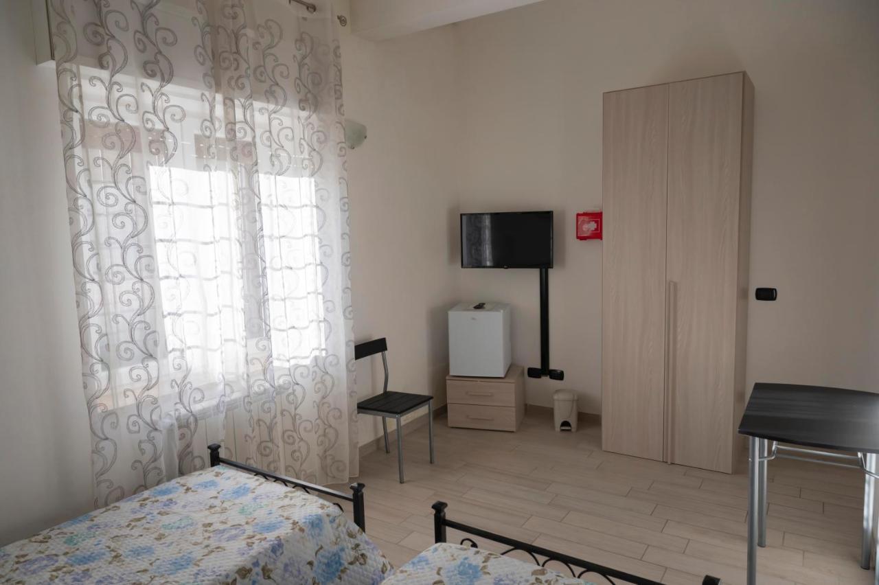 Il Giardino Dell'Eden Bed & Breakfast Acilia Exterior foto